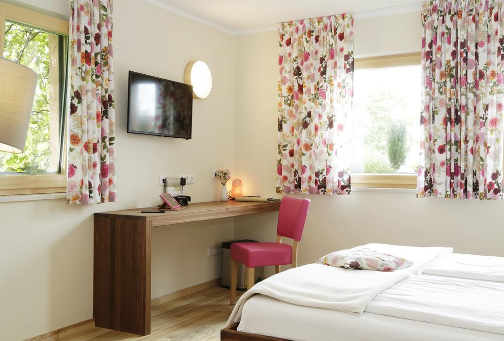 Bio Hotel Bayerischer Wirt Augsburg Ngoại thất bức ảnh